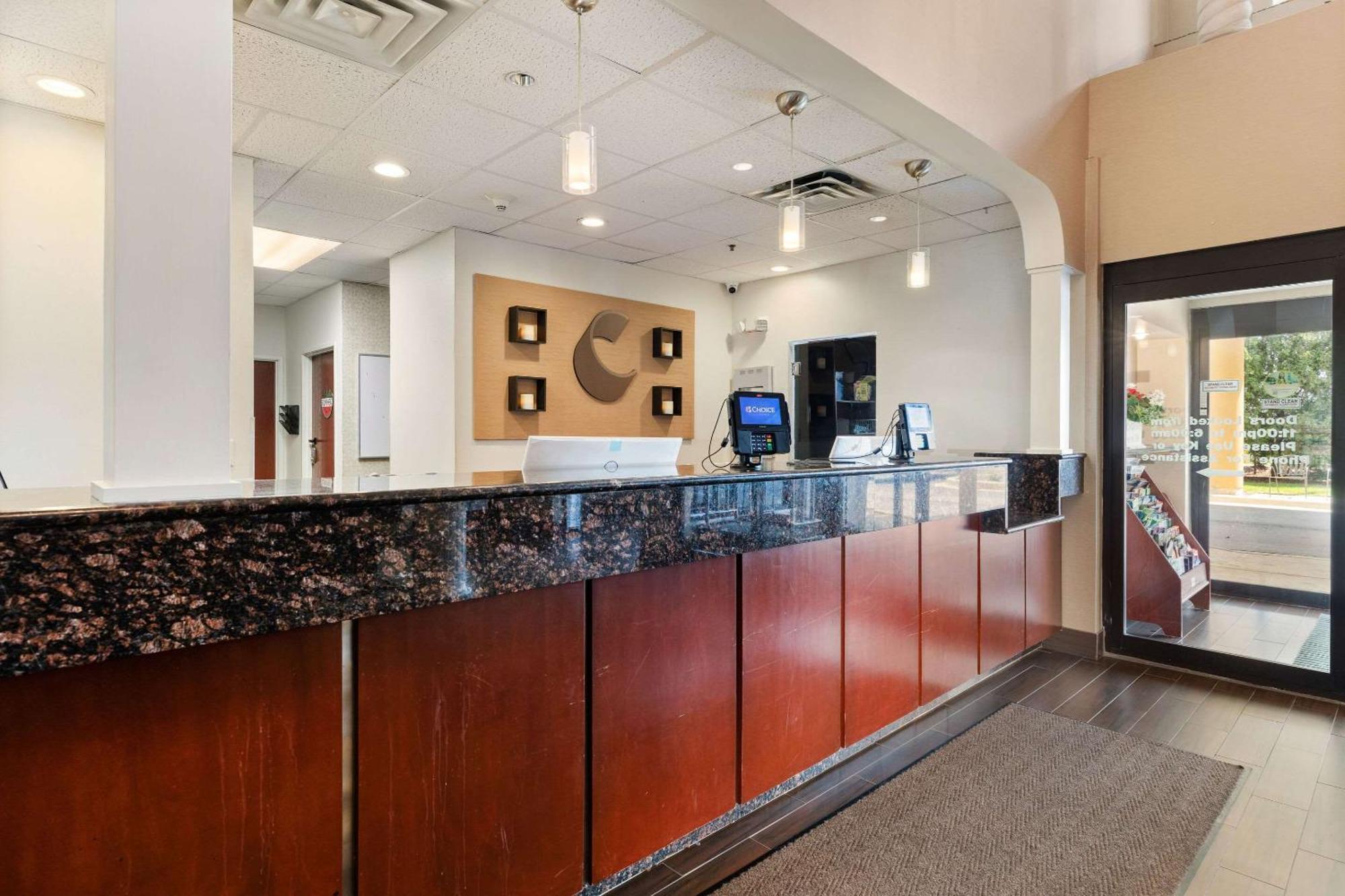 Comfort Suites Lombard - Addison Exteriör bild